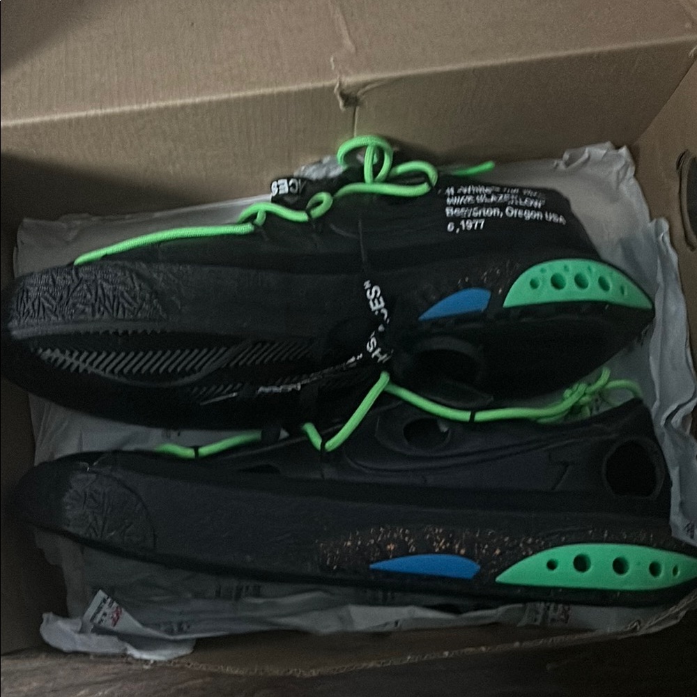 Nike Black and Green Sneakers